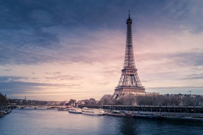 Paris (CDG)